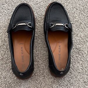 Textured Black Slip-Ons Loafers